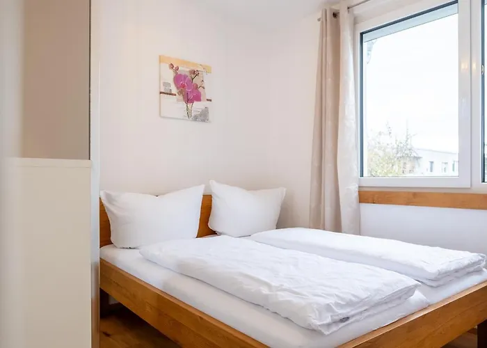 דירה Modern W/ Cozy Balcony Near Center וינה
